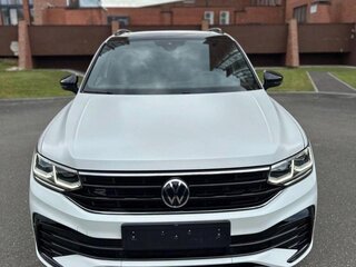 2020 Volkswagen Tiguan II Рестайлинг, белый, 2350000 рублей, вид 1