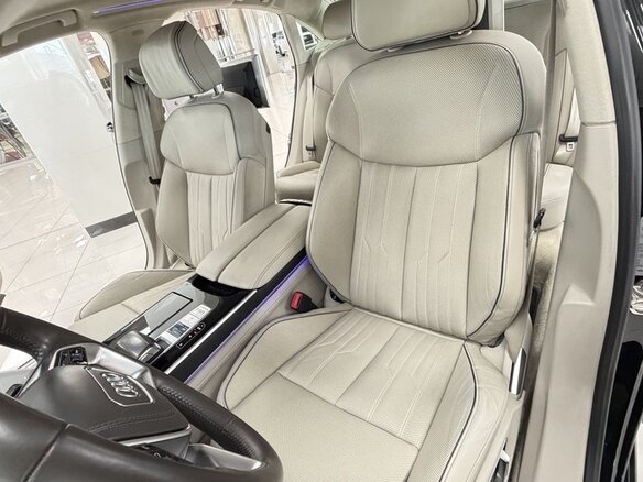 2018 Audi A8 Long 55 TFSI IV (D5), чёрный, 5700000 рублей - вид 25