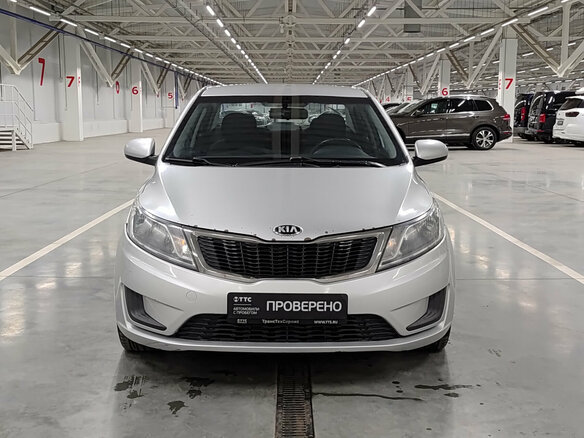 2014 Kia Rio III, серебристый, 705000 рублей - вид 1