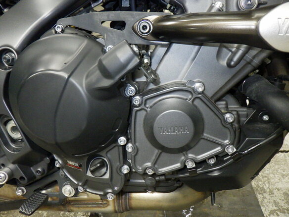 2022 Yamaha MT-09 (FZ-09), серебристый, 1150000 рублей - вид 16