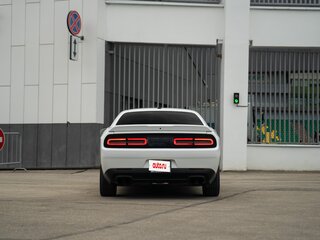 2019 Dodge Challenger III Рестайлинг 2, белый, 3400000 рублей, вид 5