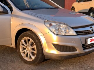 2011 Opel Astra H Рестайлинг, серебристый, 390000 рублей, вид 5