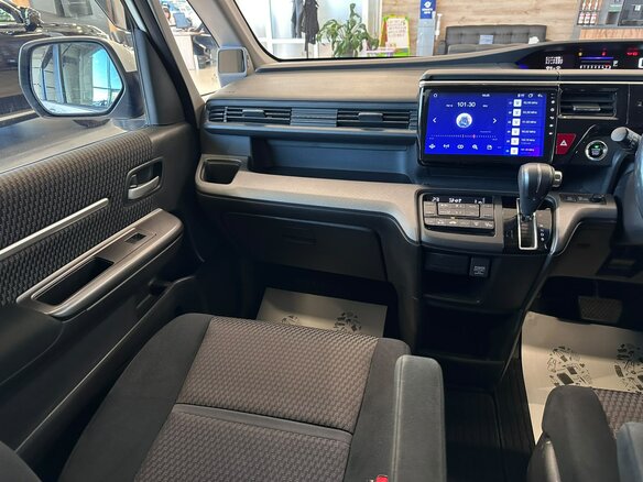 2016 Honda Stepwgn V, белый - вид 14