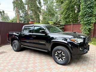 2022 Toyota Tacoma III, чёрный, 4498000 рублей, вид 3