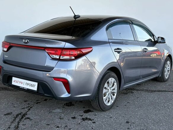 2018 Kia Rio IV, серебристый, 1595000 рублей - вид 4
