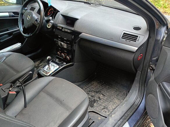 2009 Opel Astra GTC H Рестайлинг, синий, 430000 рублей - вид 4
