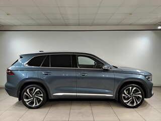 2023 Geely Monjaro I, серый, 3290000 рублей, вид 4
