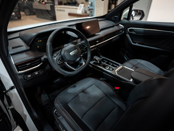 2026 Geely Okavango I Рестайлинг, белый, 4085990 рублей - вид 9