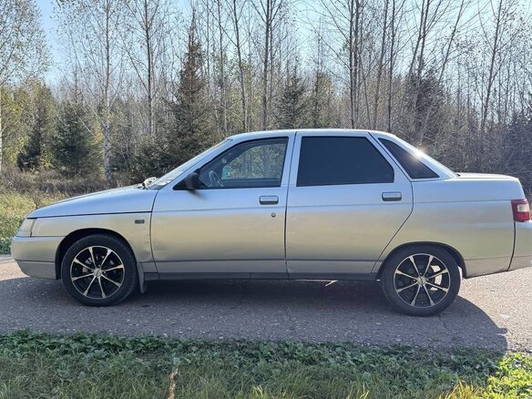 2004 Lada (ВАЗ) 2110, серебристый, 170000 рублей - вид 7