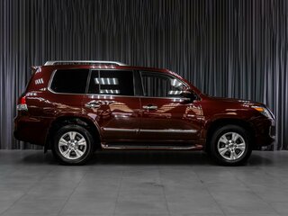 2014 Lexus LX 570 III Рестайлинг, красный, 4150000 рублей, вид 5