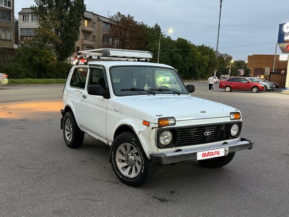 2014 Lada (ВАЗ) 2121 (4x4) I Рестайлинг, белый, 440000 рублей - вид 1