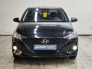 2022 Hyundai Solaris II Рестайлинг, чёрный, 1410000 рублей, вид 2