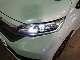 2022 Honda Freed II Рестайлинг, белый, 1550000 рублей, вид 3