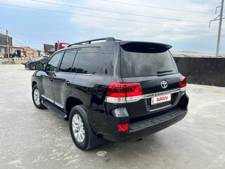 2015 Toyota Land Cruiser 200 Series Рестайлинг 2, чёрный, 4600000 рублей, вид 3