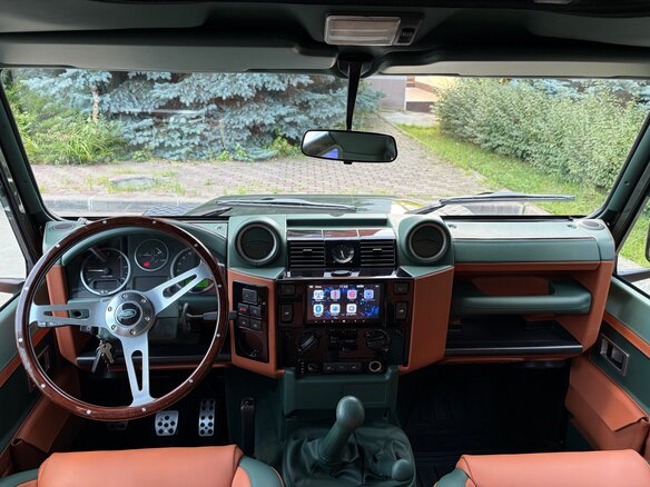 2013 Land Rover Defender 110 I Рестайлинг, зелёный, 7000000 рублей - вид 19