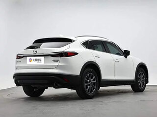2023 Mazda CX-4 I Рестайлинг, белый, 1700000 рублей, вид 4