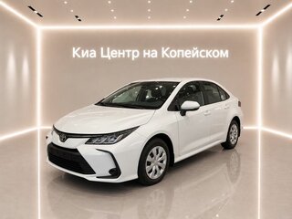 2022 Toyota Corolla XII (E210), белый, 1945000 рублей, вид 1