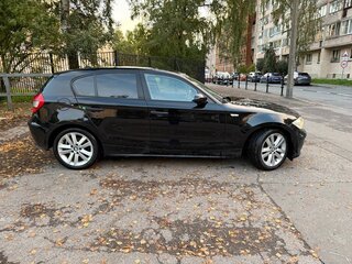 2006 BMW 1 серии 116i I (E81/E82/E87/E88), чёрный, 590000 рублей, вид 2