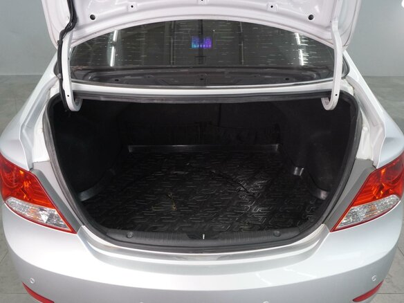 2012 Hyundai Solaris I, серебристый, 574000 рублей - вид 16