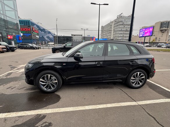 2023 Audi Q5 L 40 TFSI II (FY) Рестайлинг, чёрный - вид 3