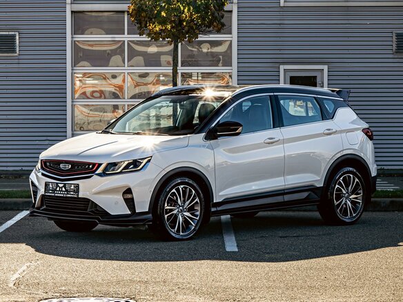 2023 Geely Coolray I, белый, 1495000 рублей