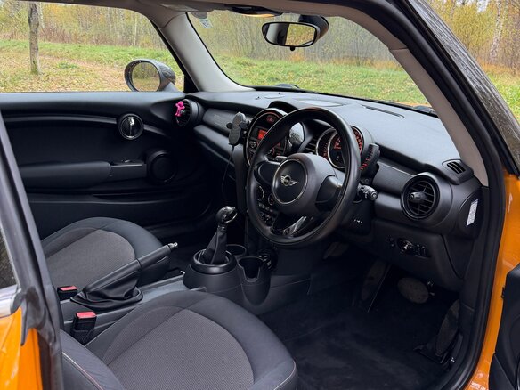 2014 Mini Hatch Cooper III (F55/F56), оранжевый, 1049000 рублей - вид 6