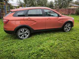 2019 Lada (ВАЗ) Vesta SW Cross I, оранжевый, 1000000 рублей, вид 3