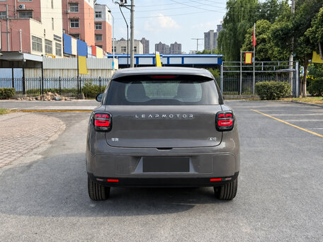 2026 Leapmotor A10 53 kWh, бежевый, 1600000 рублей, вид 4