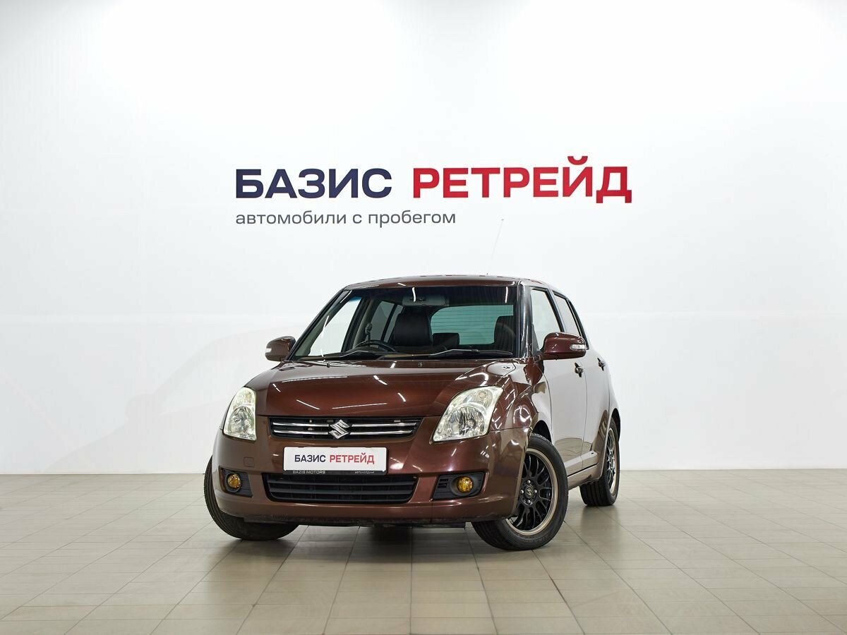 Открыть фотографии: Suzuki Swift III