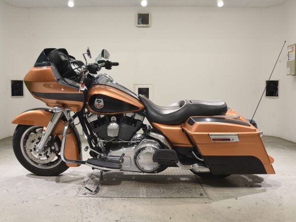 2008 Harley-Davidson Road Glide, золотистый, 798000 рублей