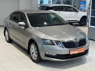 2018 Skoda Octavia III (A7) Рестайлинг, бежевый, 1519000 рублей, вид 3