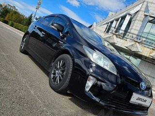 2012 Toyota Prius III Рестайлинг (XW30), чёрный, 990000 рублей, вид 1