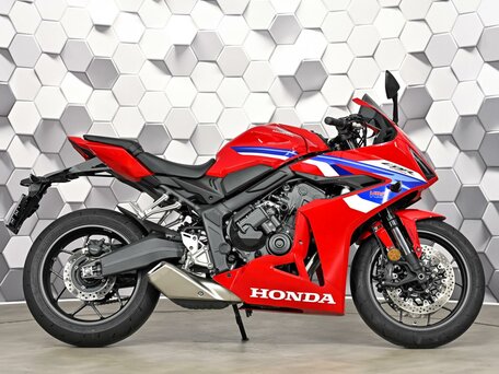 2024 Honda CBR 650R, красный, 1199000 рублей, вид 3