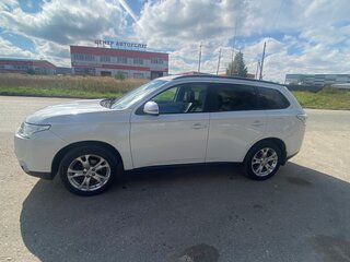 2012 Mitsubishi Outlander III, белый, 1300000 рублей, вид 4
