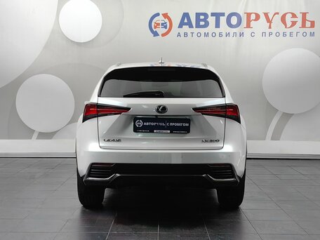 2020 Lexus NX 200 I Рестайлинг, белый, 2858000 рублей, вид 4