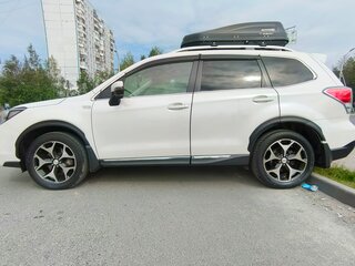 2017 Subaru Forester IV Рестайлинг 2, белый, 2000000 рублей, вид 3