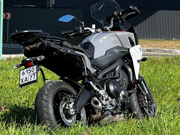 2018 Yamaha MT-09 Tracer (FJ-09), серый, 900000 рублей - вид 19