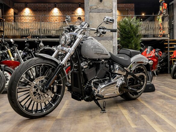 2026 Harley-Davidson Breakout, чёрный, 3290000 рублей - вид 7