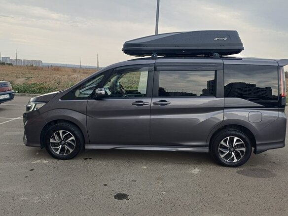 2020 Honda Stepwgn Spada V Рестайлинг, серый, 2595000 рублей - вид 7