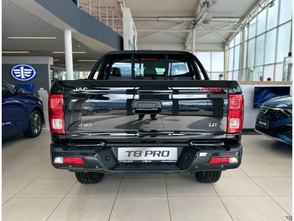 2026 JAC T8 Pro, чёрный, 3130000 рублей - вид 2