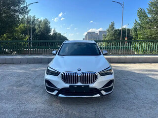 2023 BMW X1 Long 20Li sDrive II (F48) Рестайлинг, белый, 2269100 рублей, вид 2