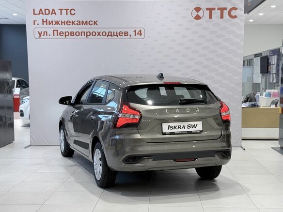 2026 Lada (ВАЗ) Iskra SW, коричневый, 1500000 рублей - вид 5