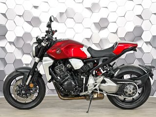 2018 Honda CB 1000R, красный, 975000 рублей, вид 4