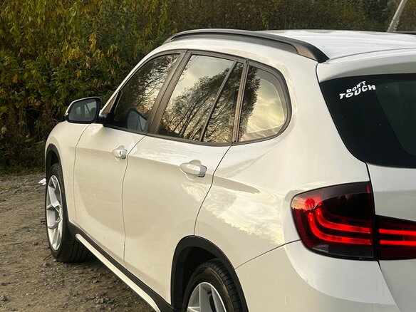2012 BMW X1 20i I (E84) Рестайлинг, белый, 1680000 рублей - вид 5