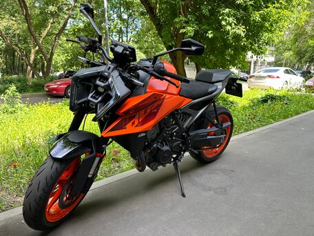 2024 KTM 990 Duke, оранжевый, 1250000 рублей, вид 2