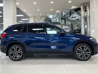 2019 BMW X1 20i xDrive II (F48) Рестайлинг, синий, 2999000 рублей, вид 3
