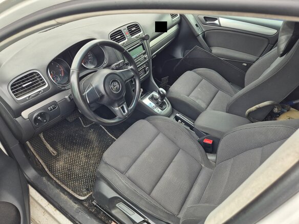 2011 Volkswagen Golf VI, белый, 387000 рублей - вид 3