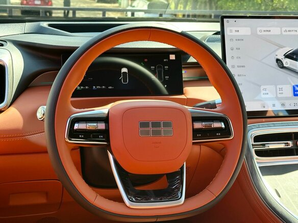 2026 Geely Galaxy M7, белый, 3485000 рублей - вид 12