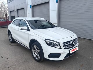 2018 Mercedes-Benz GLA 250 I (X156) Рестайлинг, белый, 2678000 рублей, вид 3