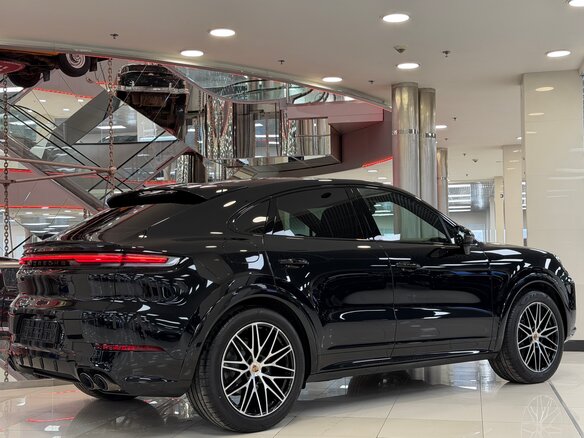 2026 Porsche Cayenne Coupé III Рестайлинг, чёрный, 17995000 рублей - вид 12